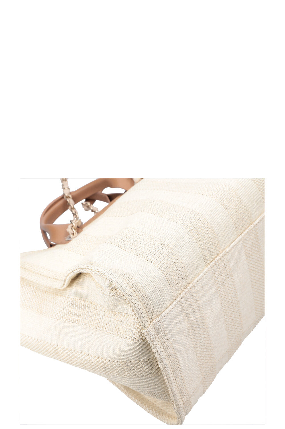 CHANEL Deauville Bag Medium Raffia Beige