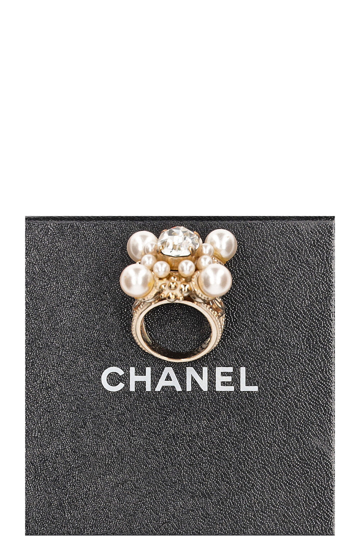 CHANEL Cocktail Ring Pearls 03