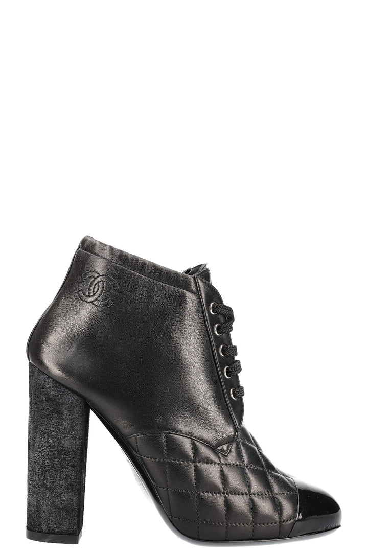 CHANEL Boots Quilted Black