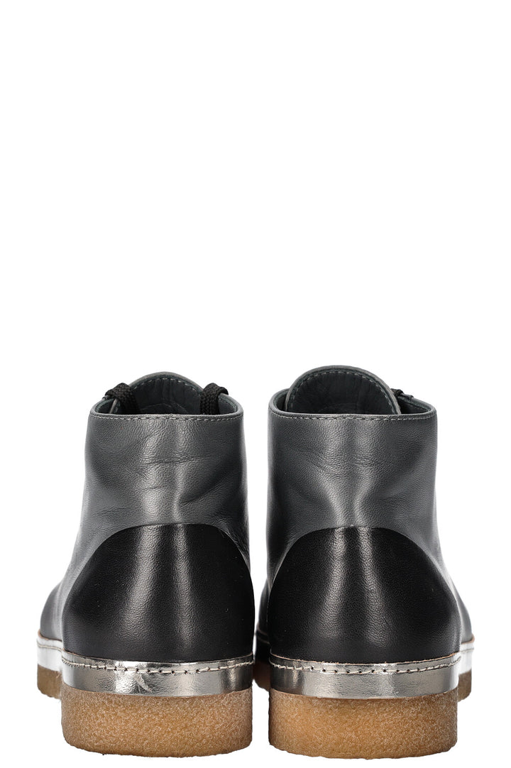 CHANEL Baskets Montantes Gris et Noir