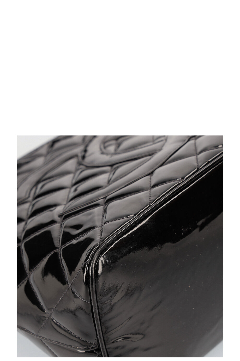 CHANEL Medaillon Tote Patent Black 2002