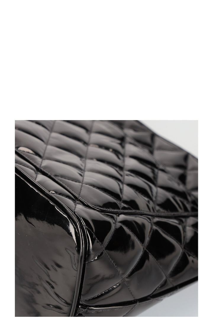 CHANEL Medaillon Tote Patent Black 2002