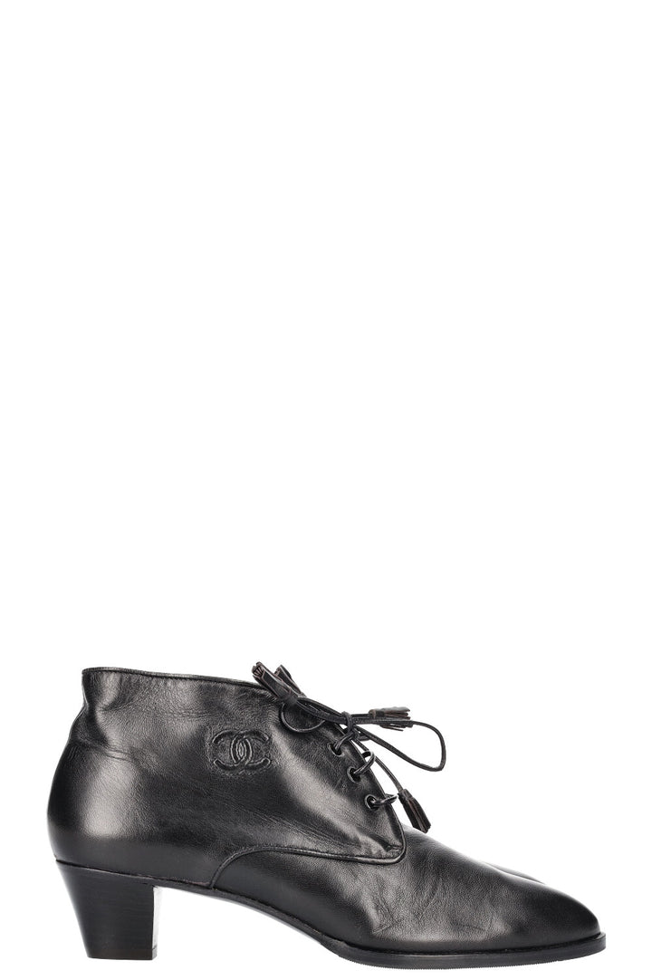 CHANEL Heels Black