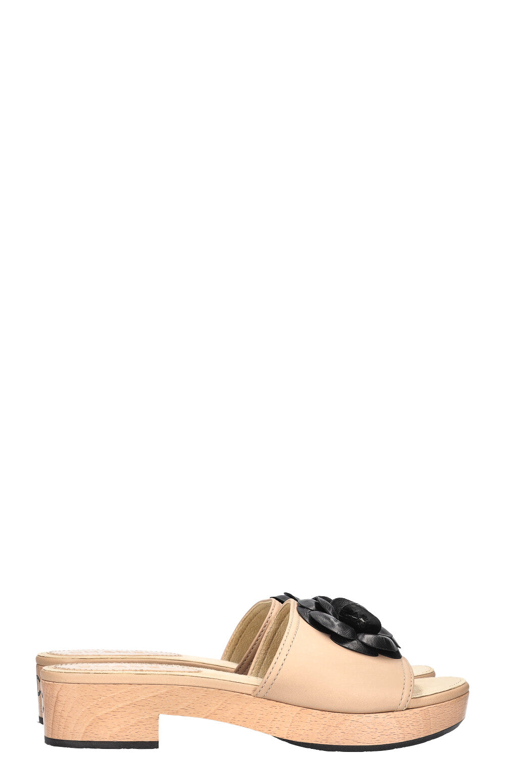 CHANEL Camelia Wood Flats Beige – REAWAKE
