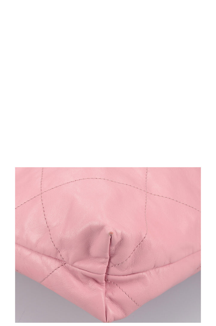 CHANEL 22 Bag Pink