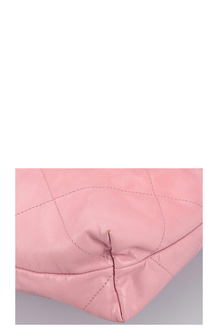 CHANEL 22 Bag Pink
