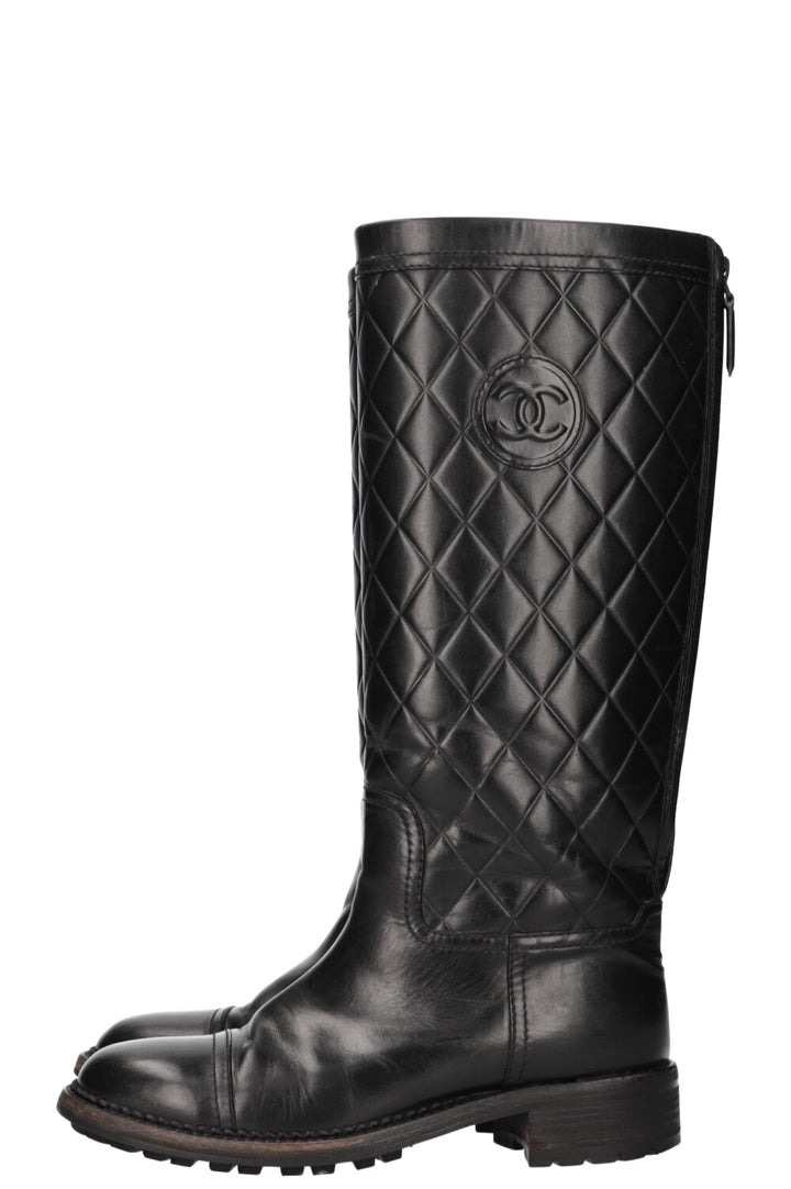 CHANEL quilted boots