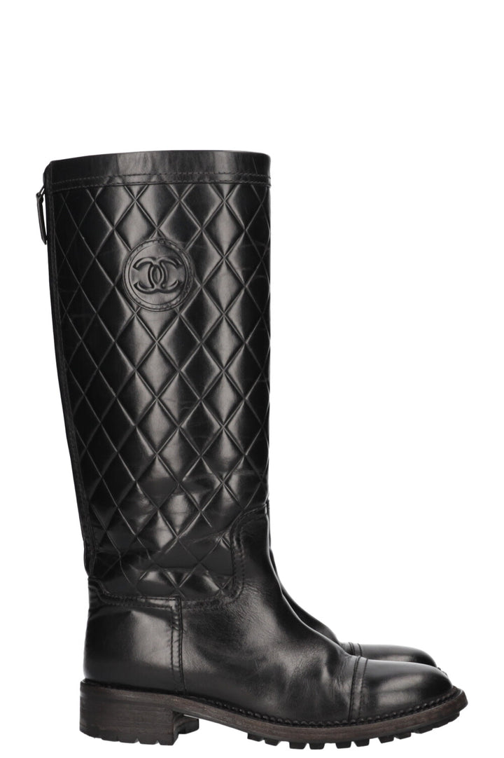 CHANEL quilted boots