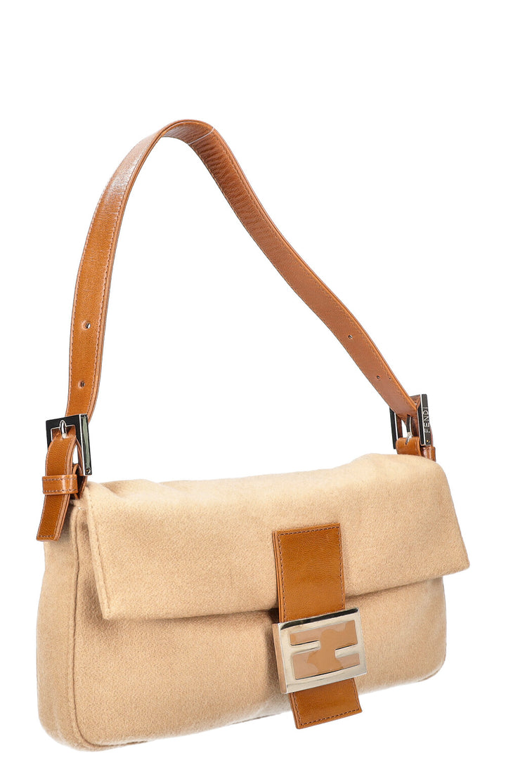 FENDI Baguette Bag Beige