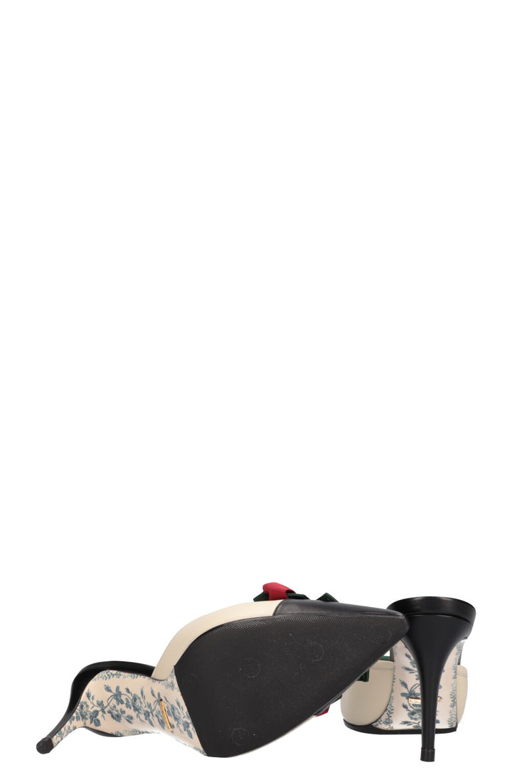 GUCCI bow pumps