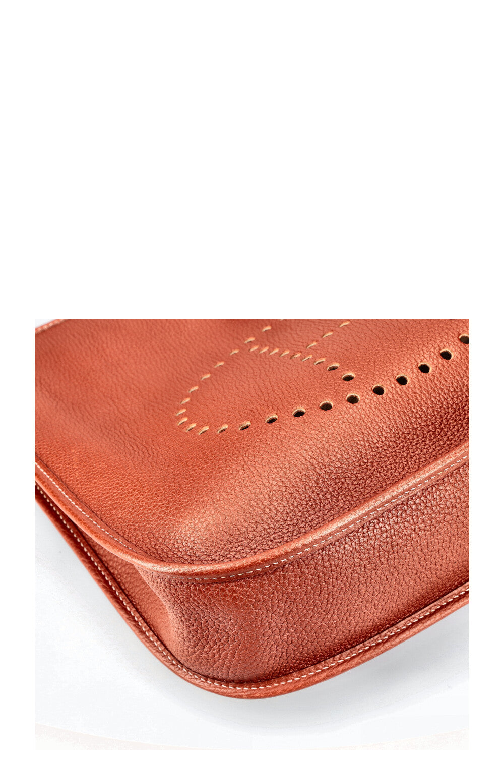 HERMÈS Evelyne GM Clemence  Cognac
