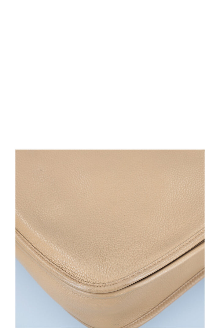HERMÈS Evelyne II Bag Clemence Leather Beige
