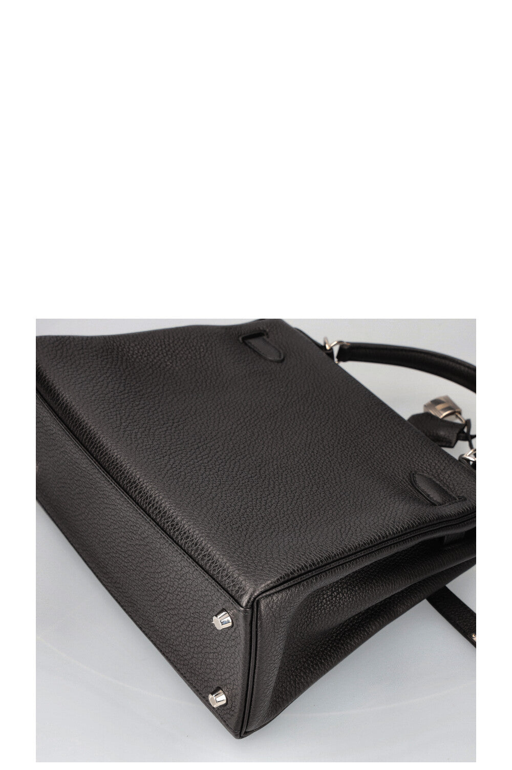 HERMÈS Horseshoe Kelly 28 Togo