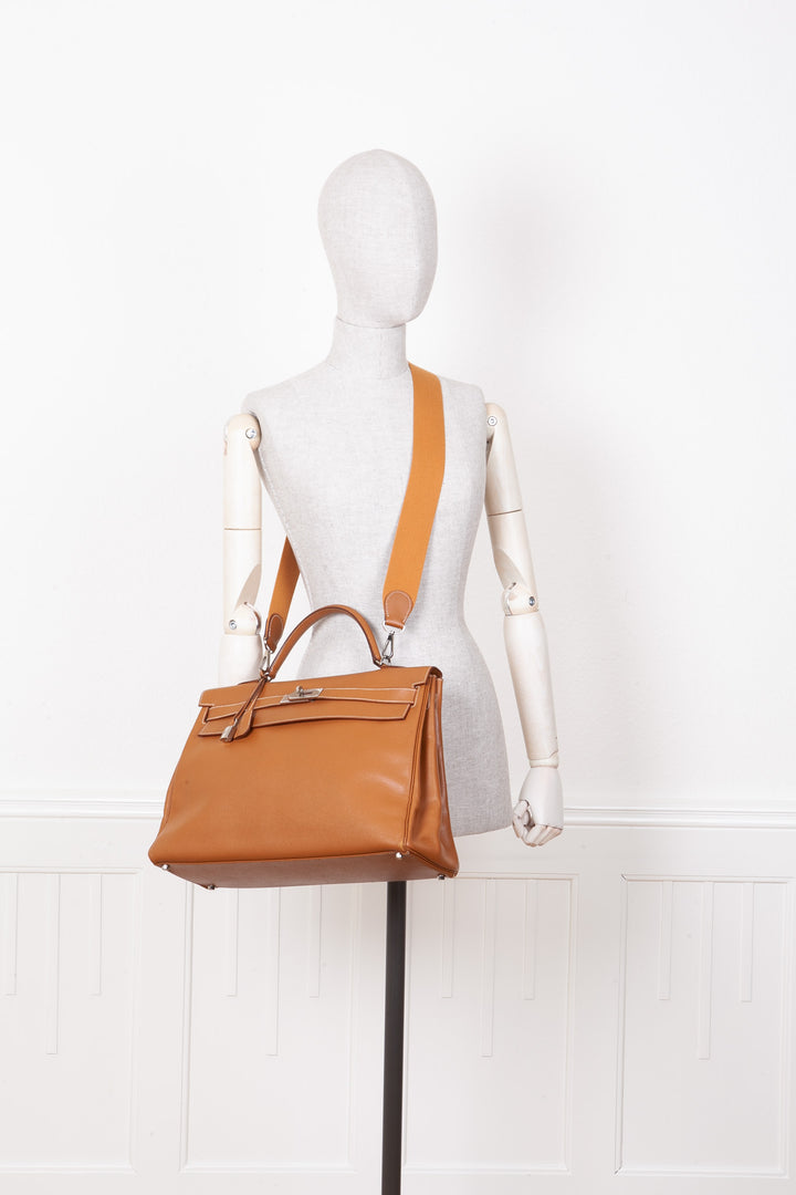 HERMÈS Kelly 40 Epsom Gold 2000