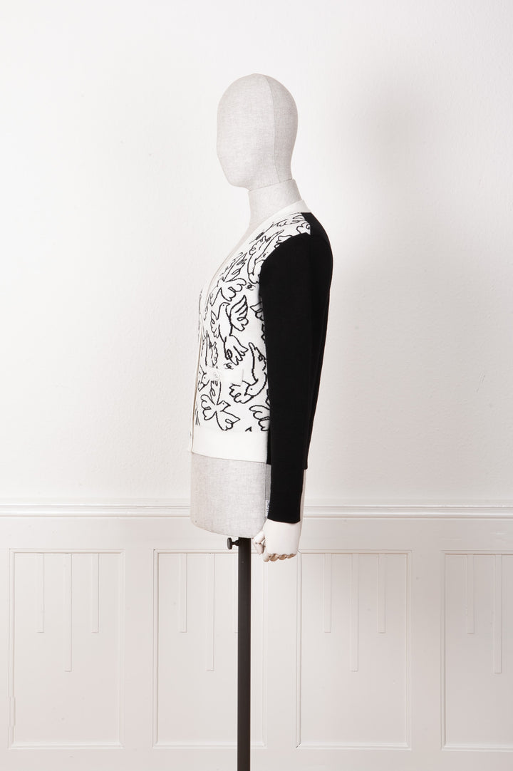 CHANEL Knit Cardigan Cashmere Doves Cruise 22