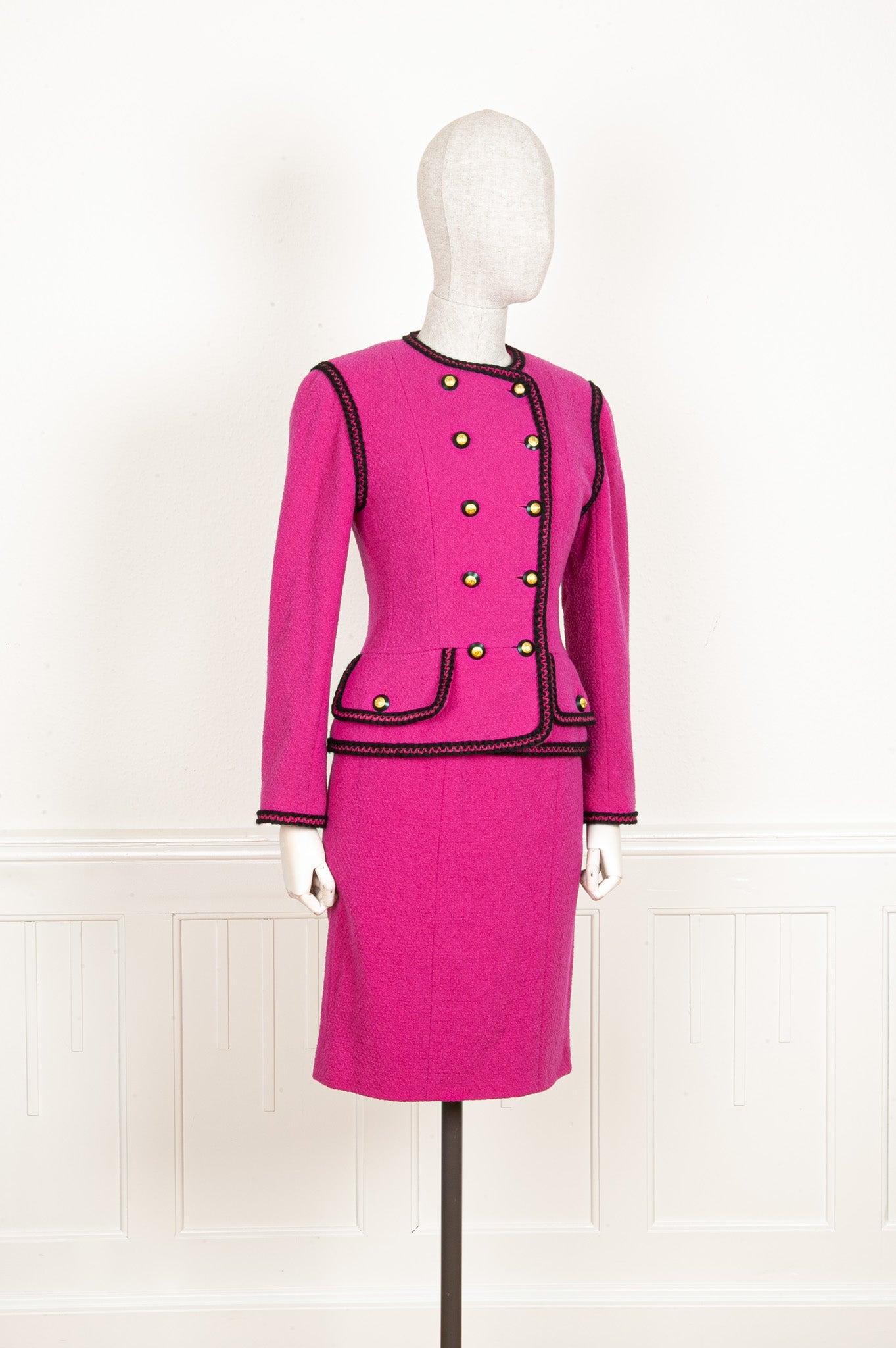 CHANEL Two Piece Collection 26 – REAWAKE