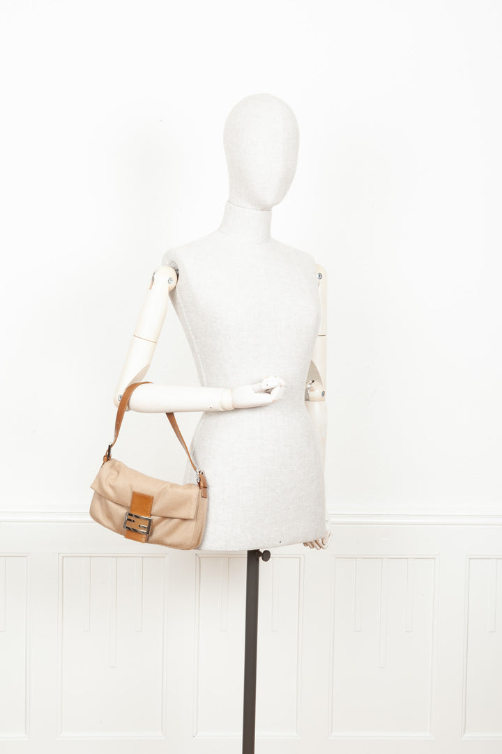 FENDI Sac Baguette Beige