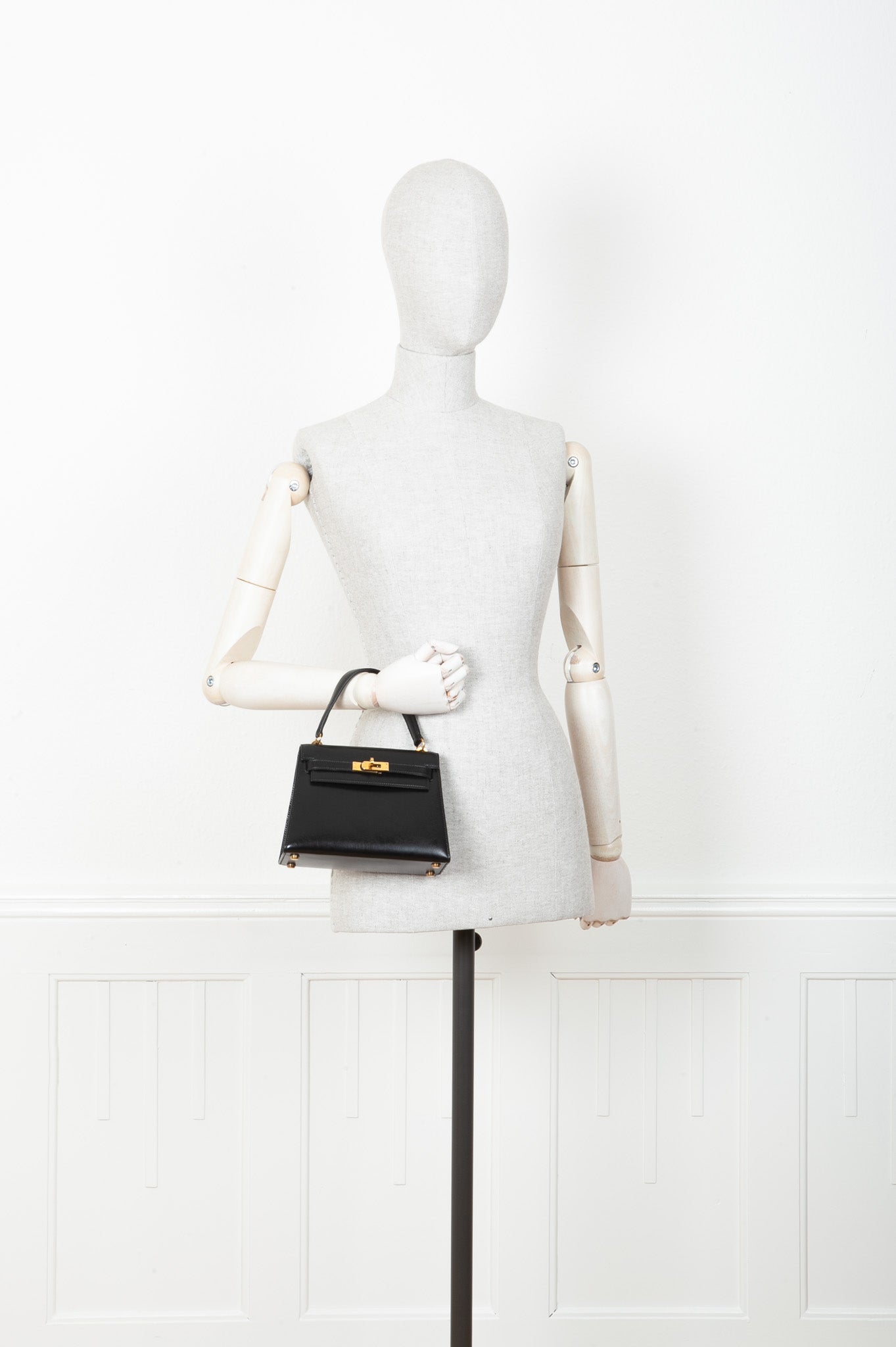 【HERMES】vintage pierce HERMÈS Vintage Mini Kelly 20 Sellier Noir – REAWAKE