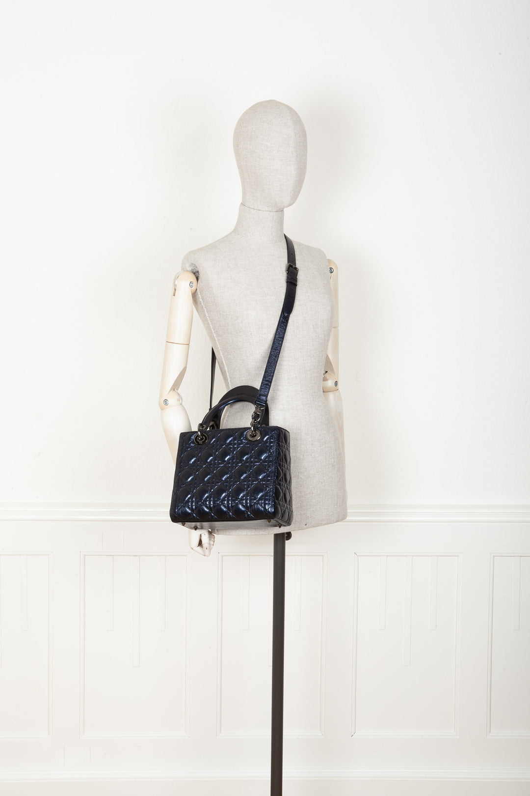 CHRISTIAN DIOR Lady Dior Marine Métallisé Moyen