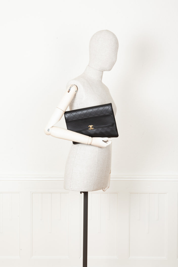 CHANEL Clutch Quilted Black