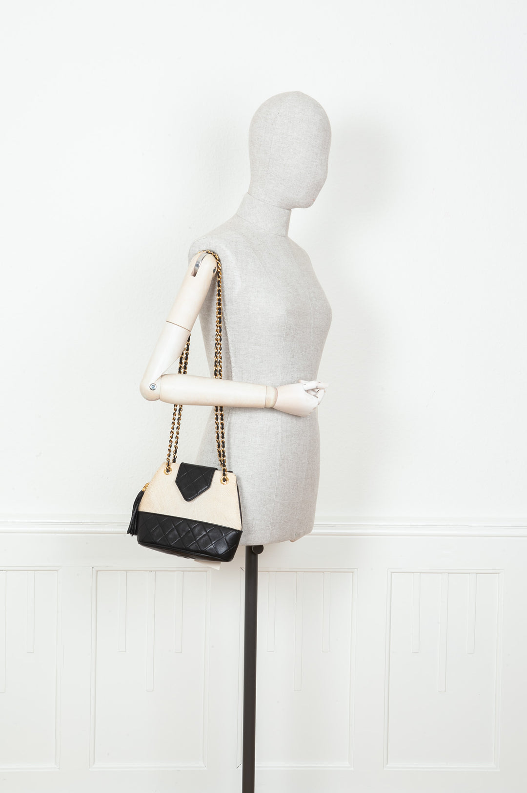 CHANEL Vintage Raffia Bag