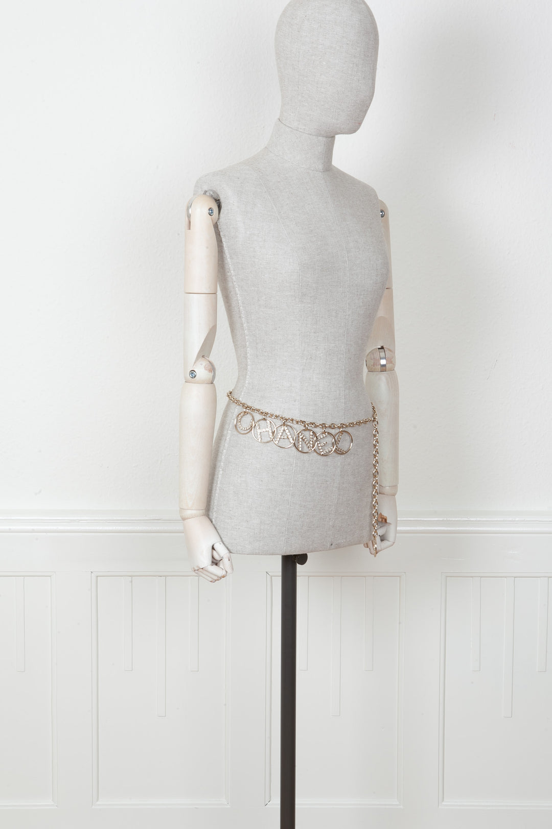 CHANEL Ceinture à chaîne avec logo Cristaux d'or 2019