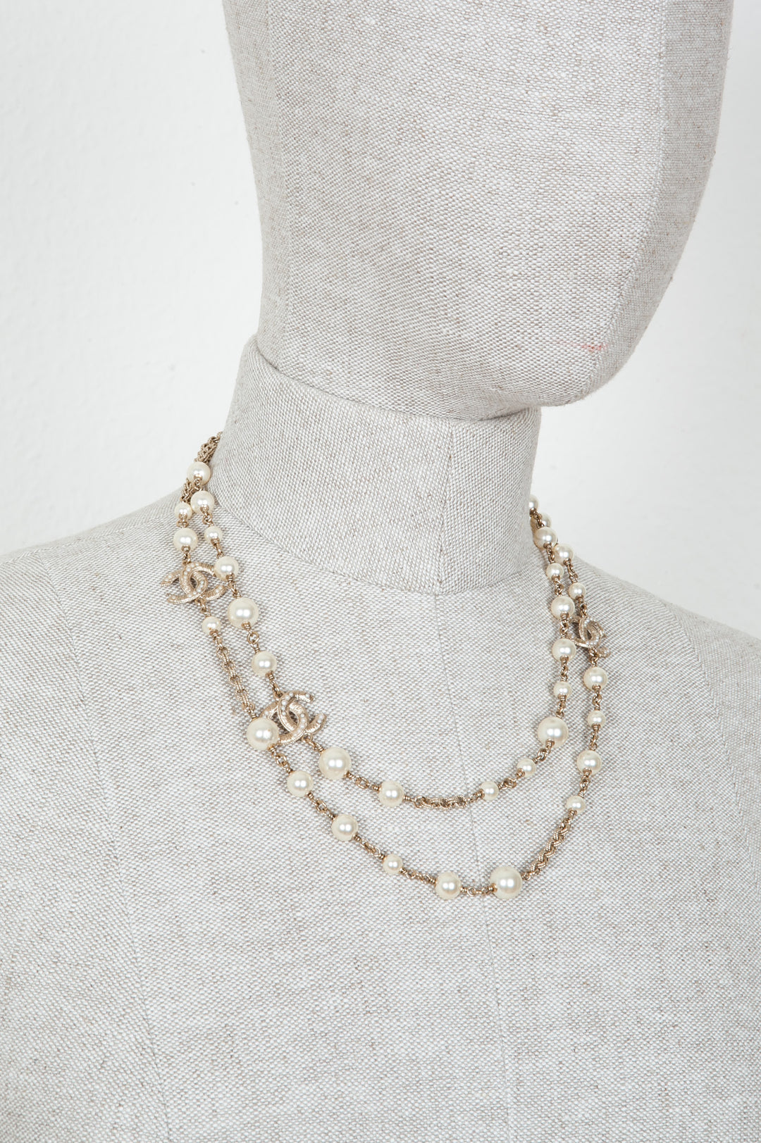 CHANEL Pearl Necklace 2019