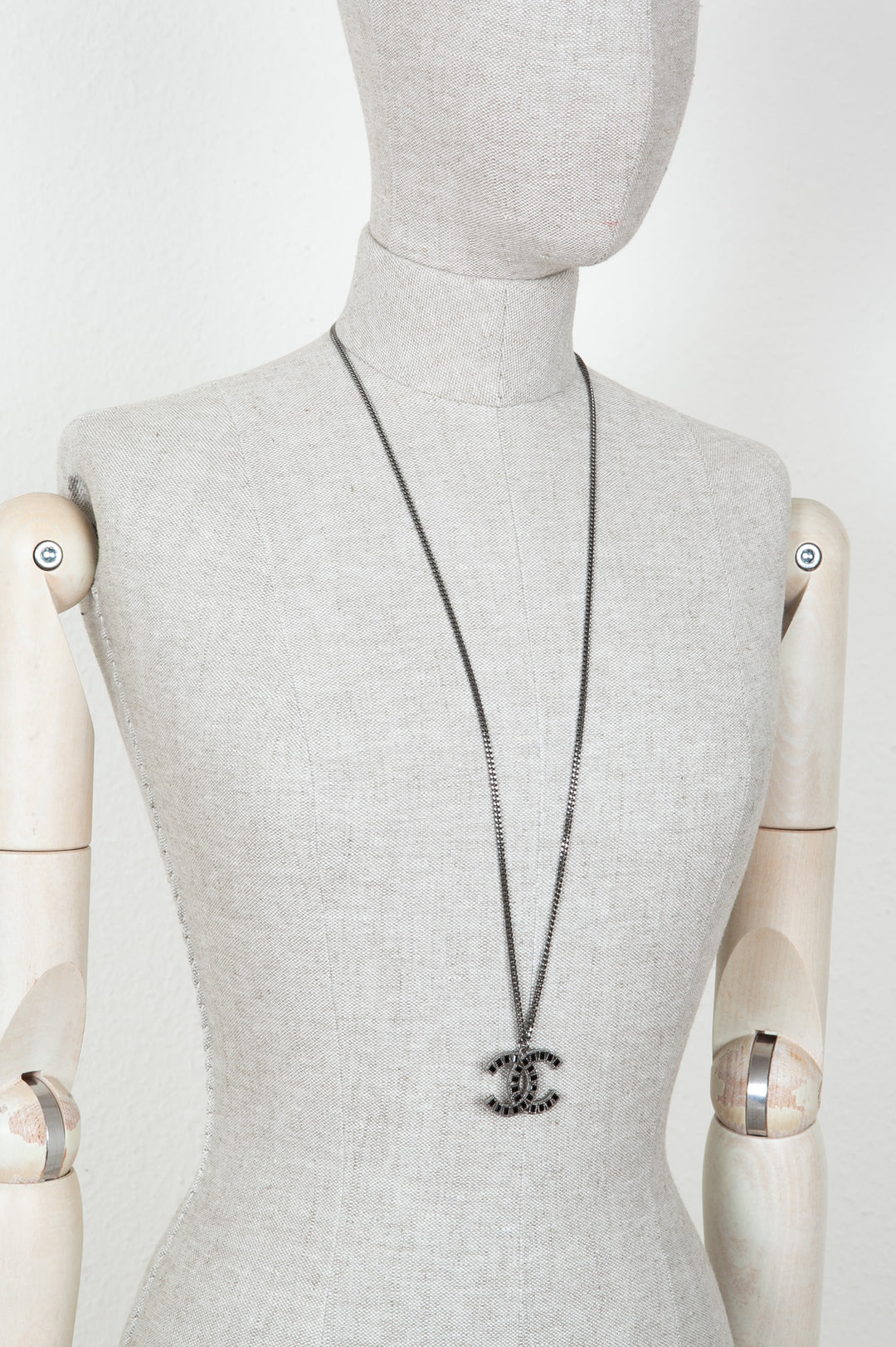 CHANEL CC Necklace 09P Black