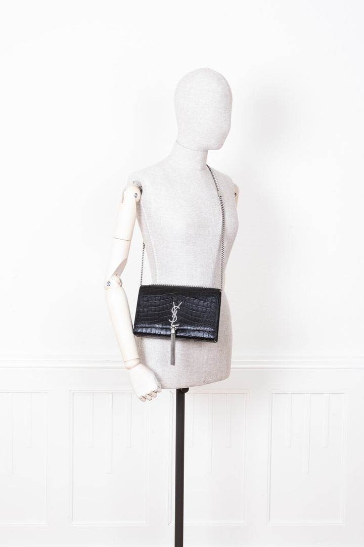 SAINT LAURENT Kate Sac Croc Embossé Moyen Noir