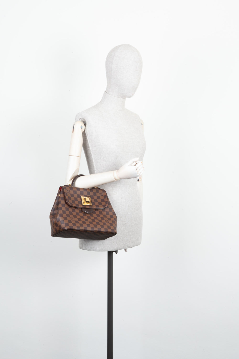 LOUIS VUITTON Bergamo PM, Check it out