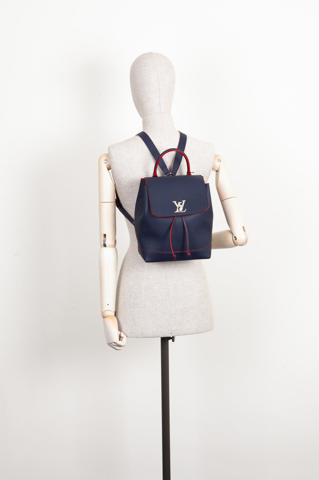 lockme backpack louis vuitton LOUIS VUITTON Lockme Backpack Blue – REAWAKE