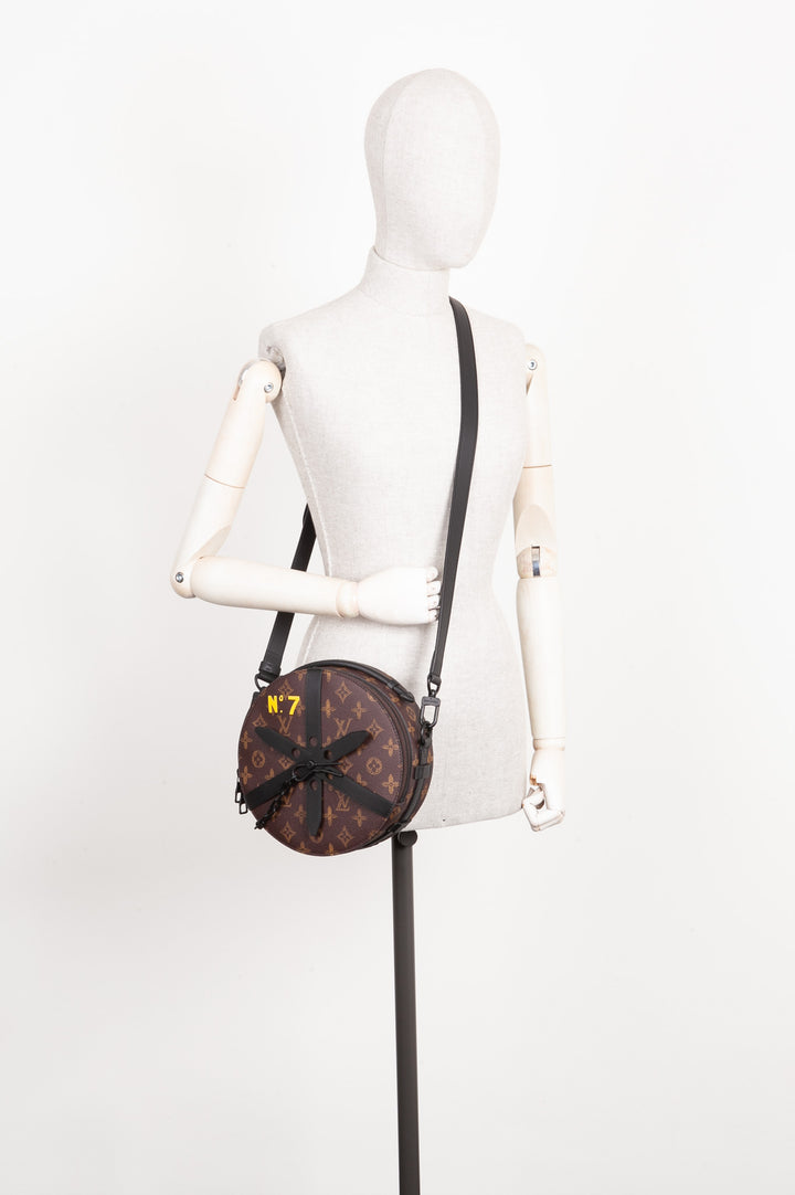 LOUIS VUITTON Sac Boîte à Roue MNG SS2022