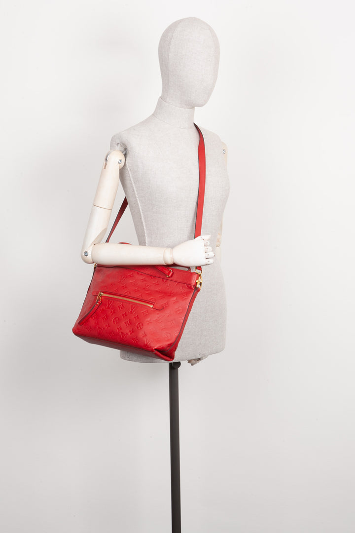 LOUIS VUITTON Sac Bastille Empreinte Rouge 