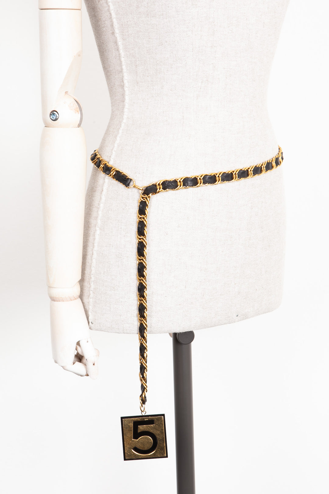 CHANEL Belt Black – REAWAKE - Main Image