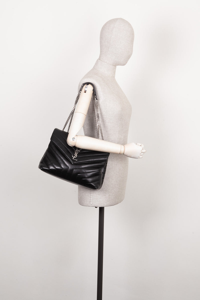 SAINT LAURENT LouLou Bag Medium Black