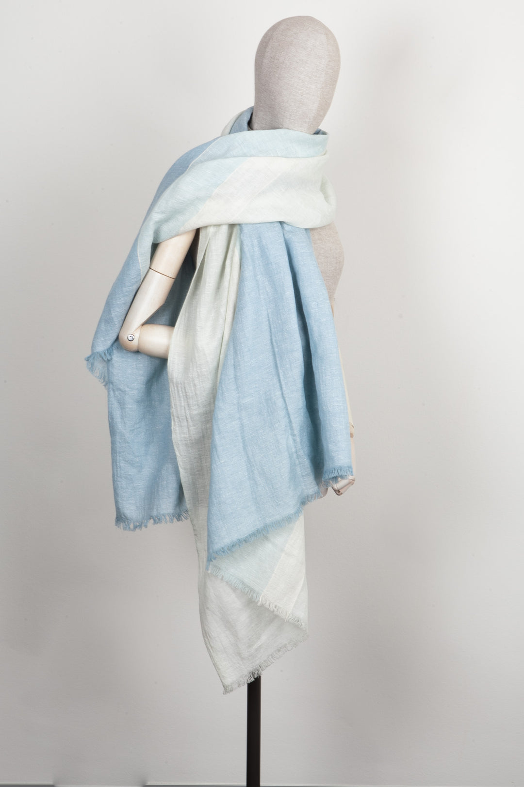 HERMÈS Large Scarf Cashmere & Linen Blue Gradient