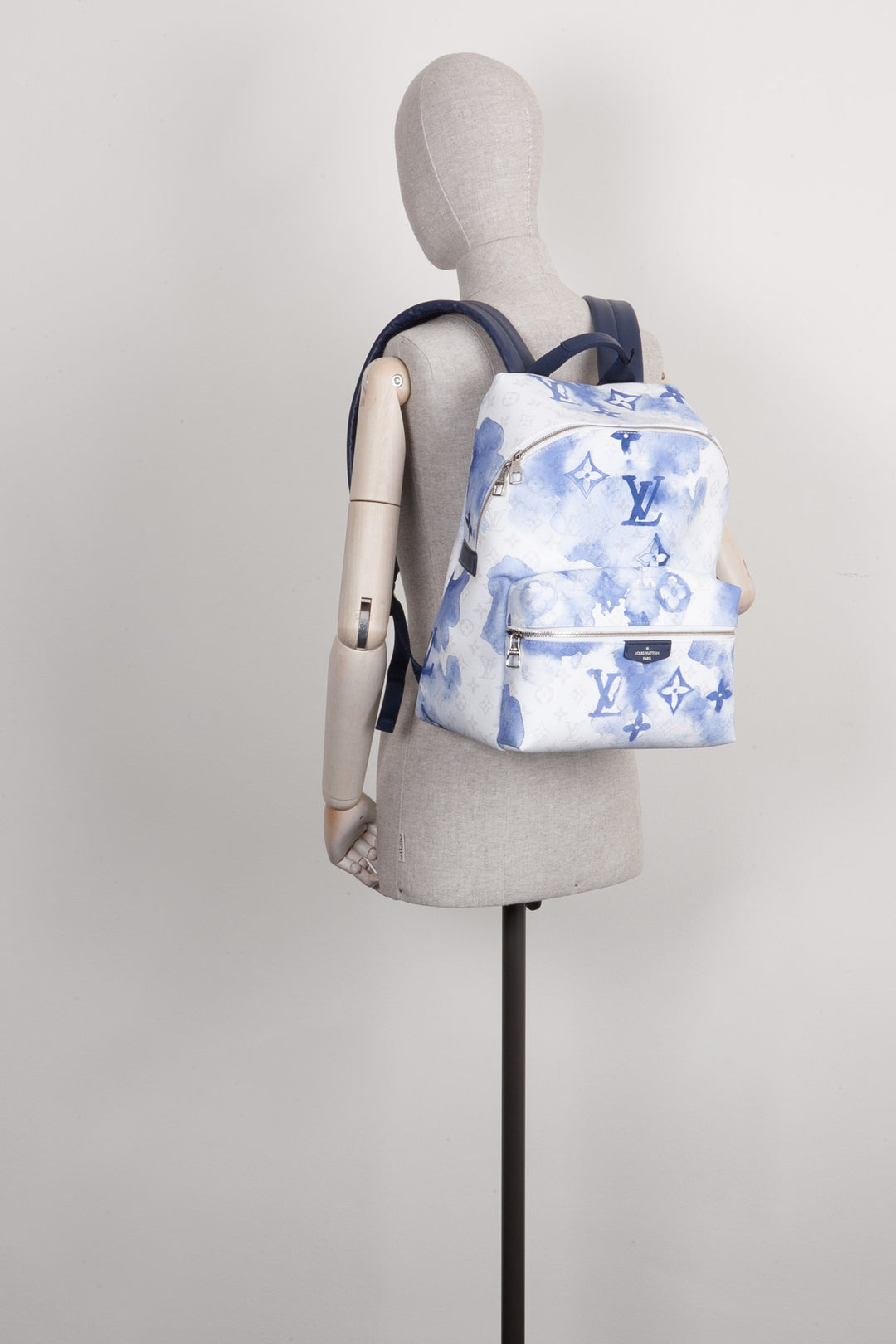 LOUIS VUITTON Discovery Backpack PM Watercolor MNG Blue