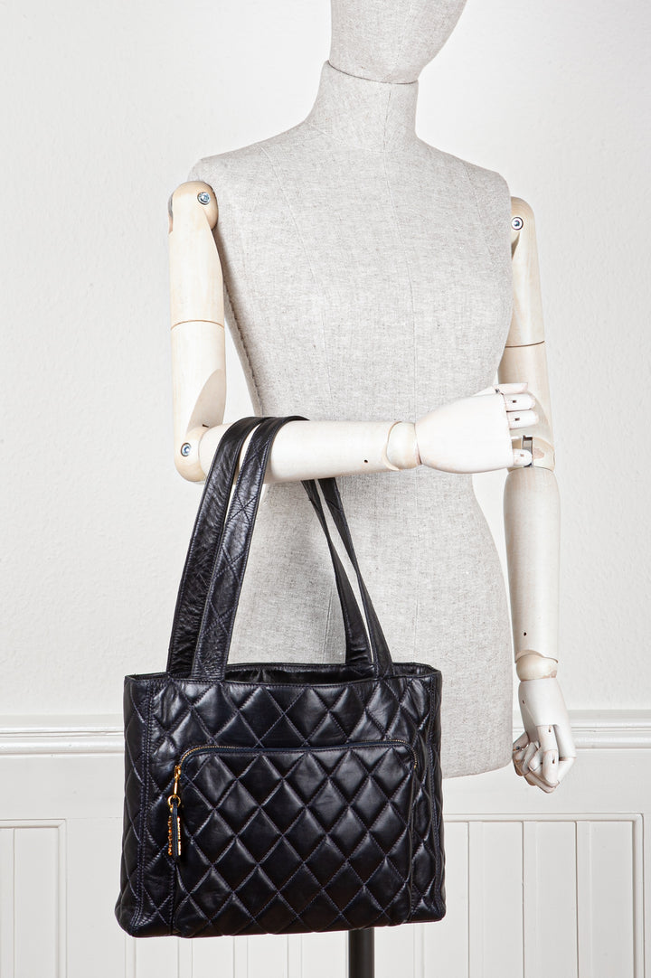 CHANEL Tote Midnight Blue