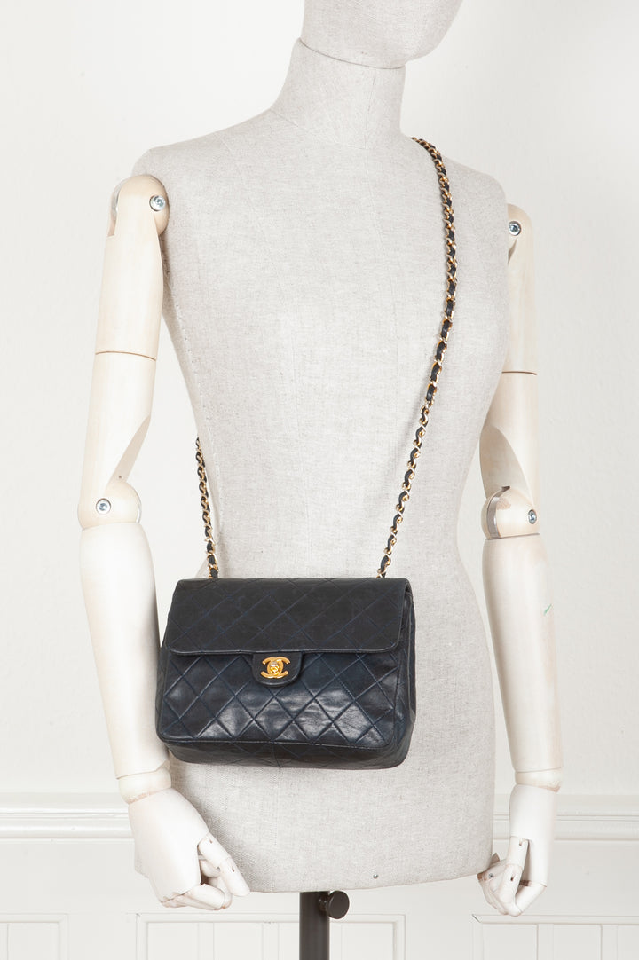 CHANEL vintage single flap bag mini