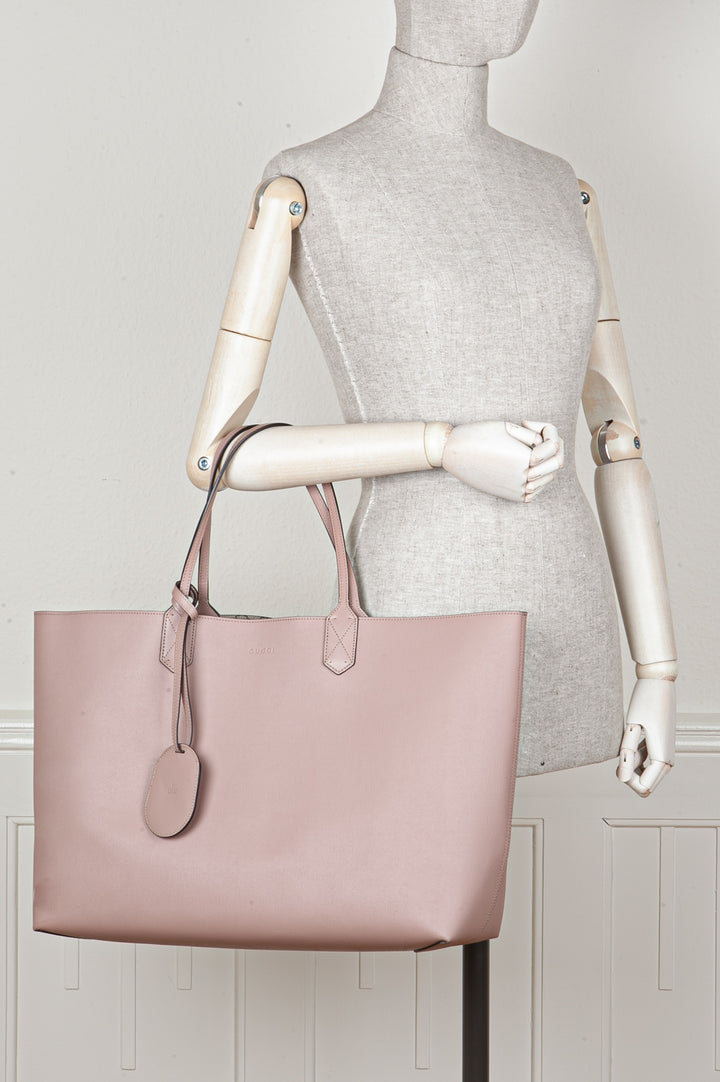GUCCI GG Supreme Reversible Tote Bag Pink