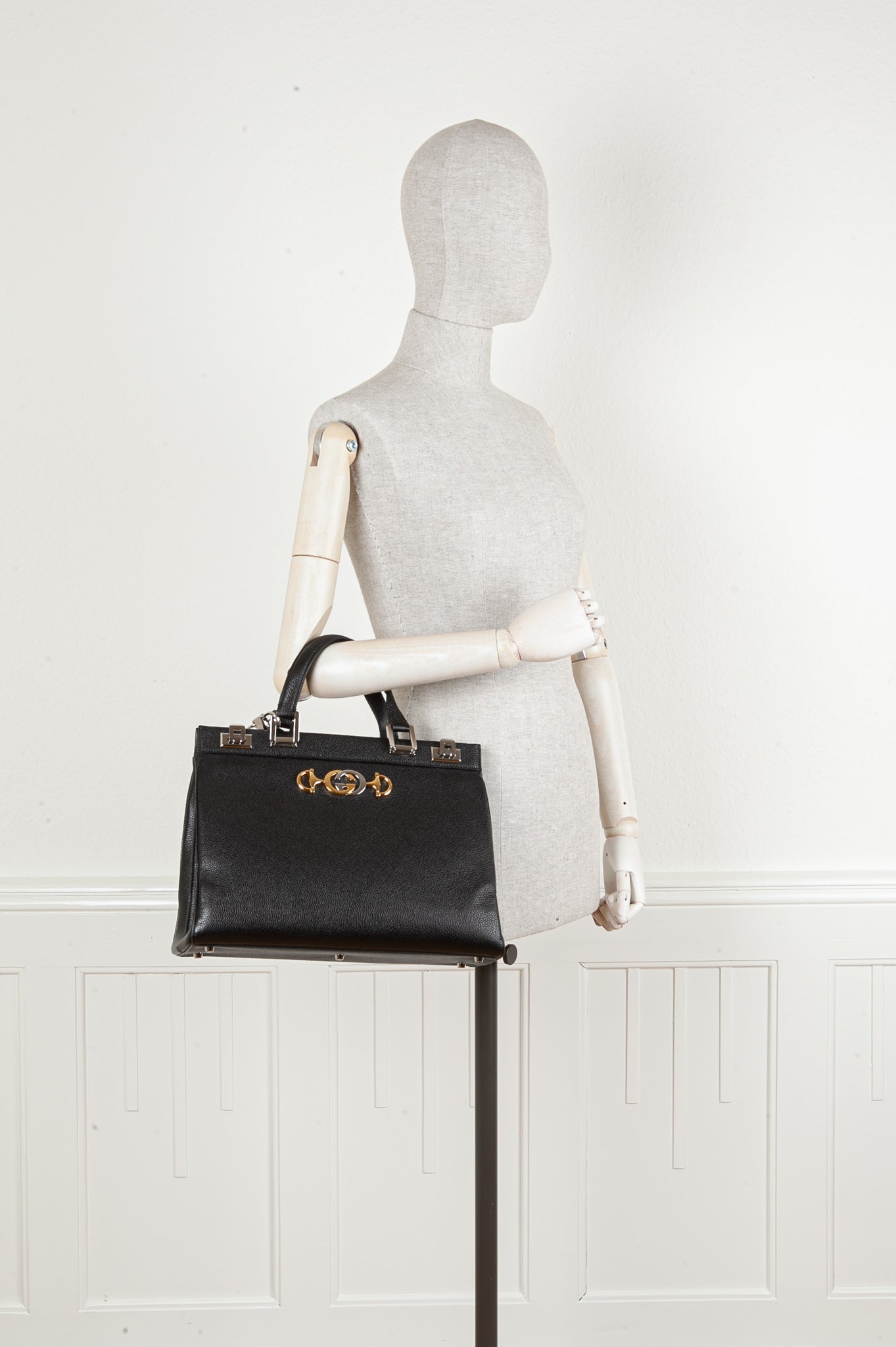 GUCCI Zumi Bag Medium Black – REAWAKE