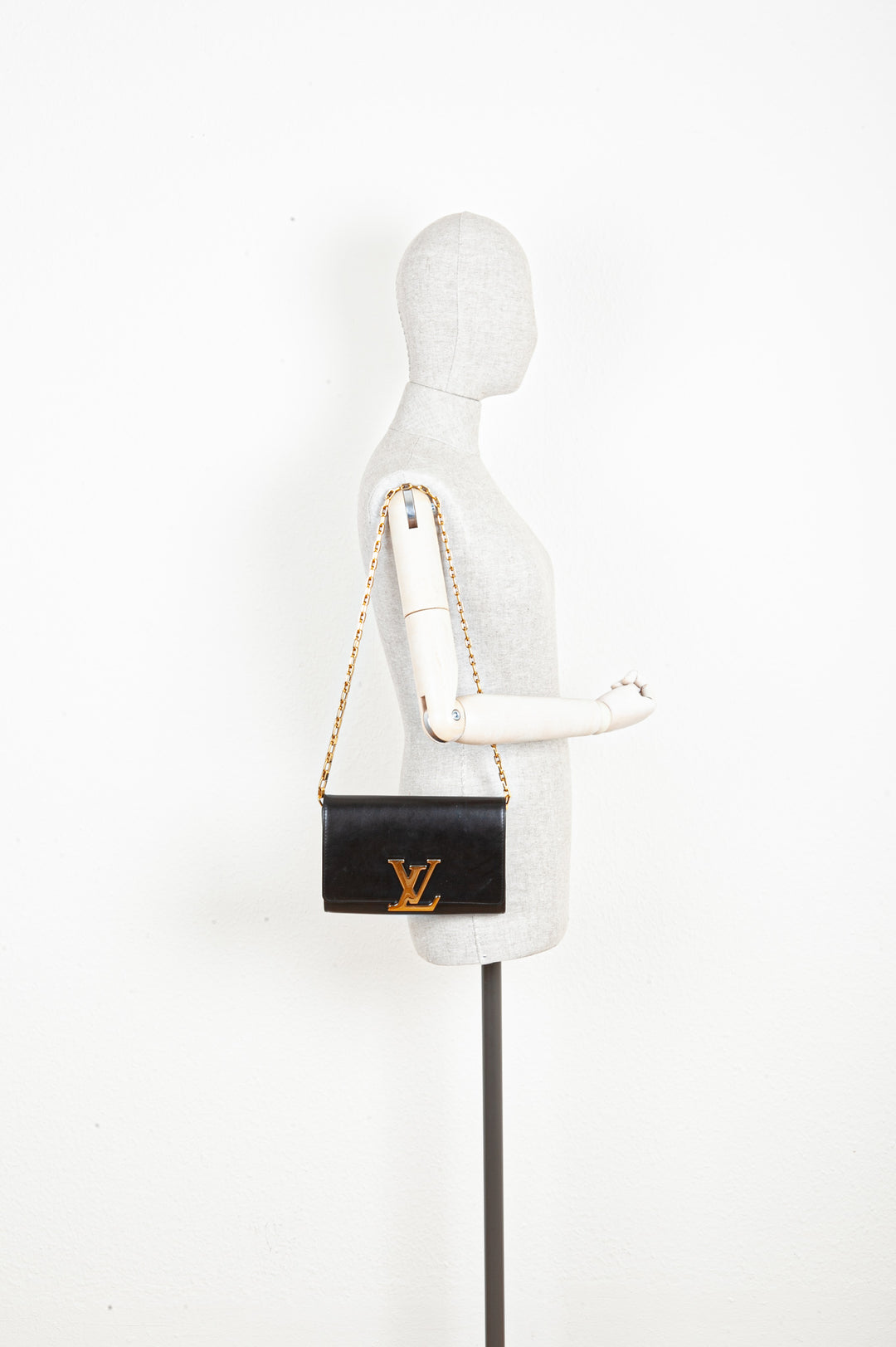 Louis Vuitton Black Leather Chain Louise GM Shoulder Bag