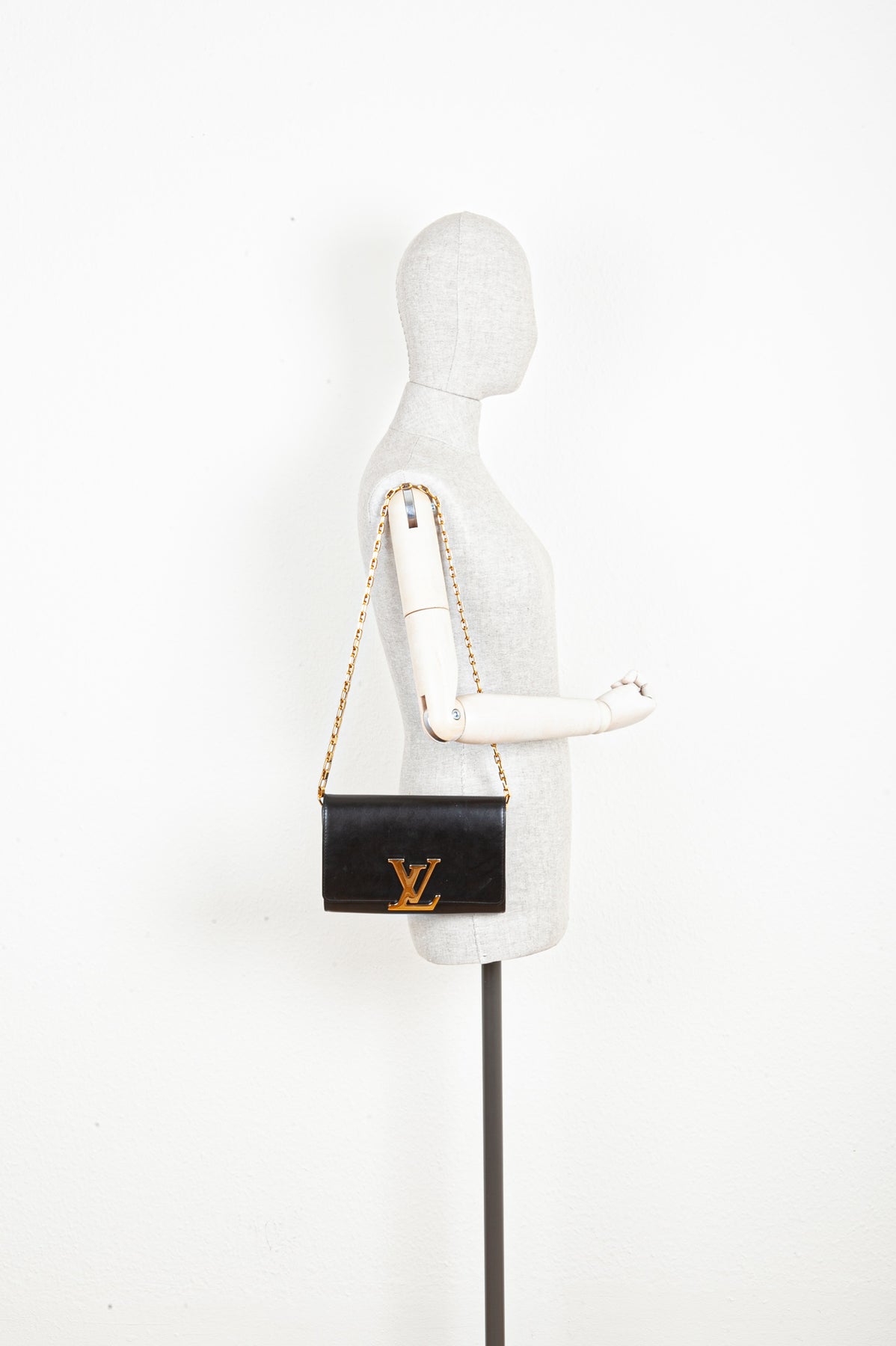 Louis Vuitton Chain Louise GM Bag Black - Selectionne PH