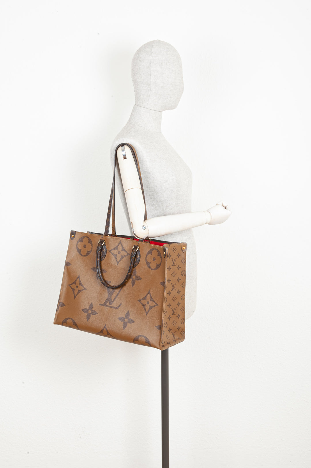 LOUIS VUITTON Onthego GM Canvas