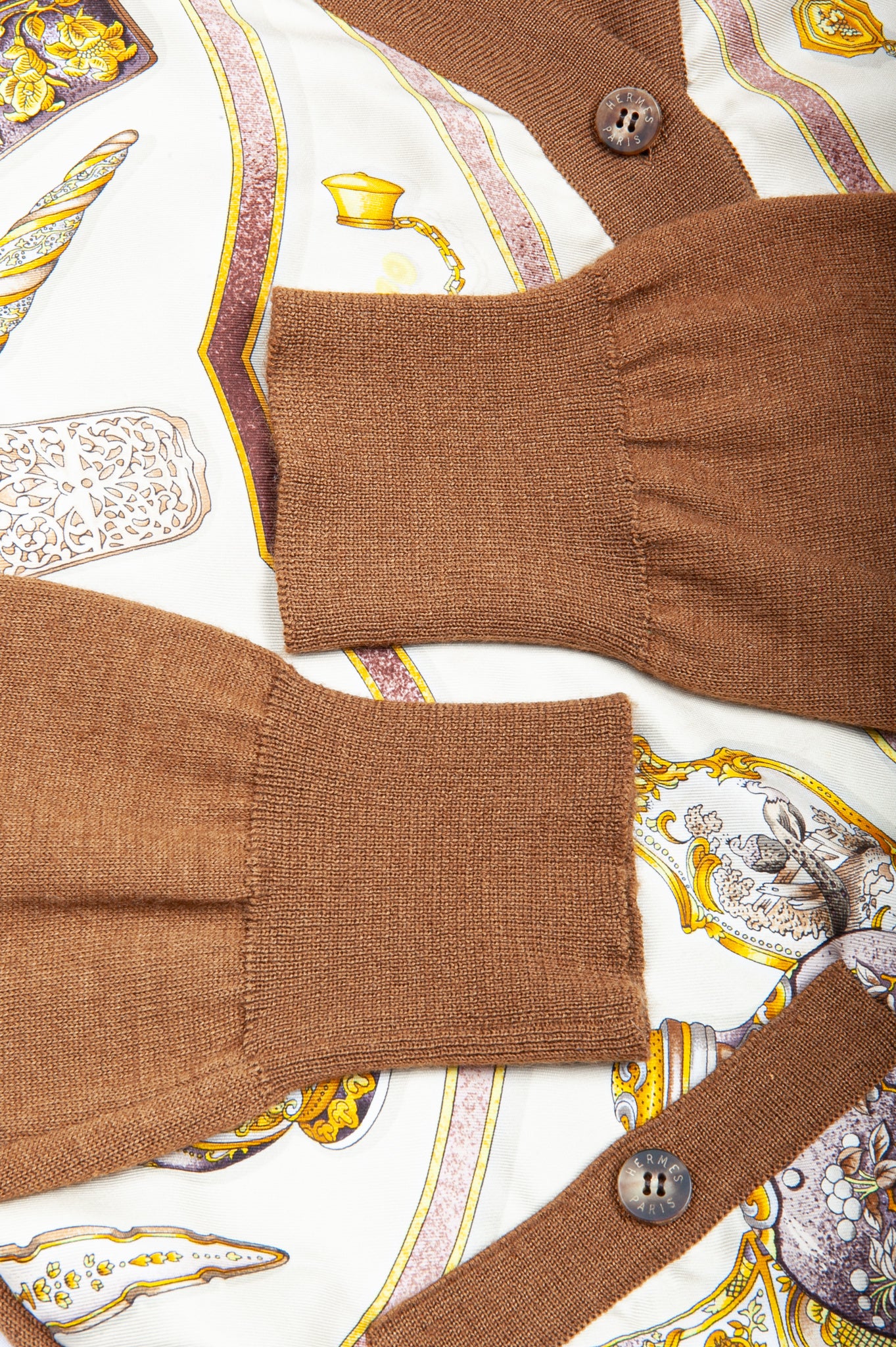 HERMÈS Knit Cardigan with Carré Silk – REAWAKE