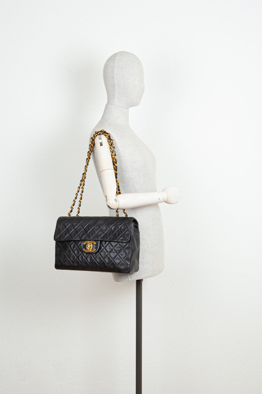 CHANEL Vintage Maxi Single Flap Bag Black