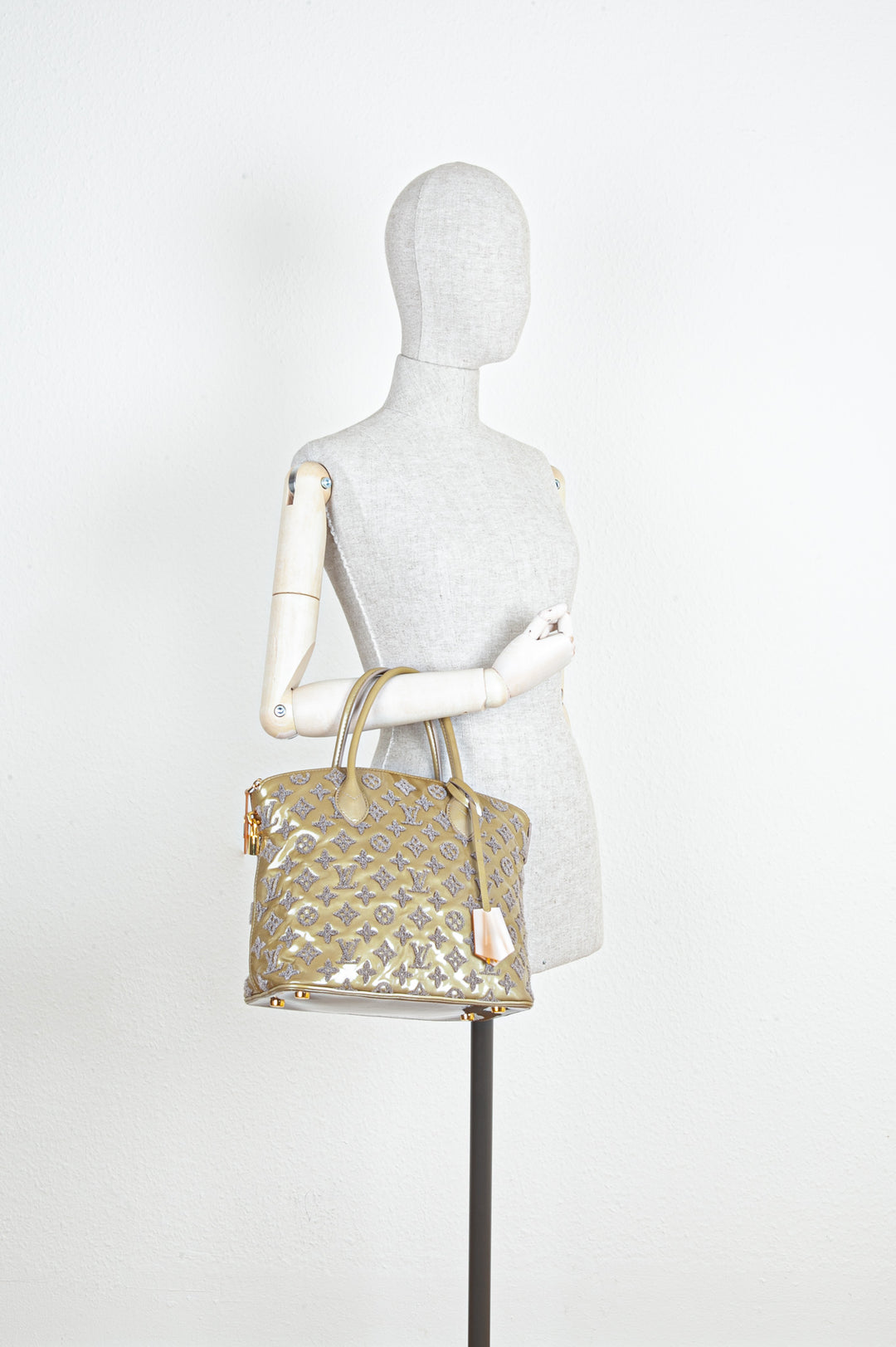 Louis Vuitton Green Gris Monogram Patent Leather Limited Edition Fascination  Lockit Bag Louis Vuitton