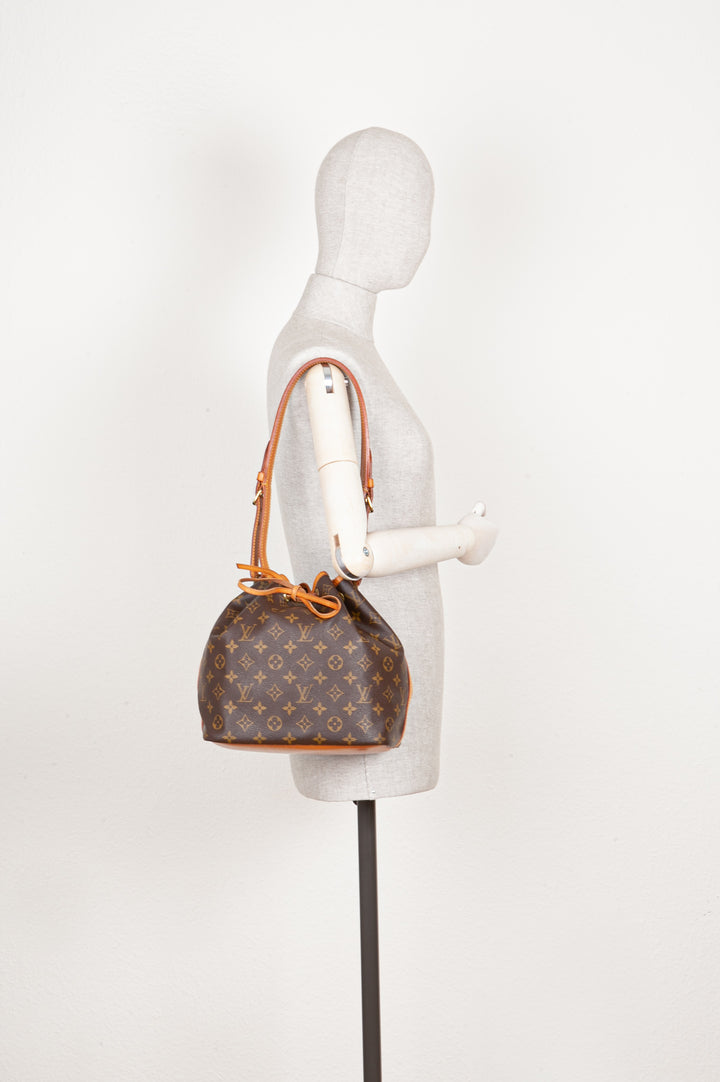 LOUIS VUITTON Petit Sac Noé MNG