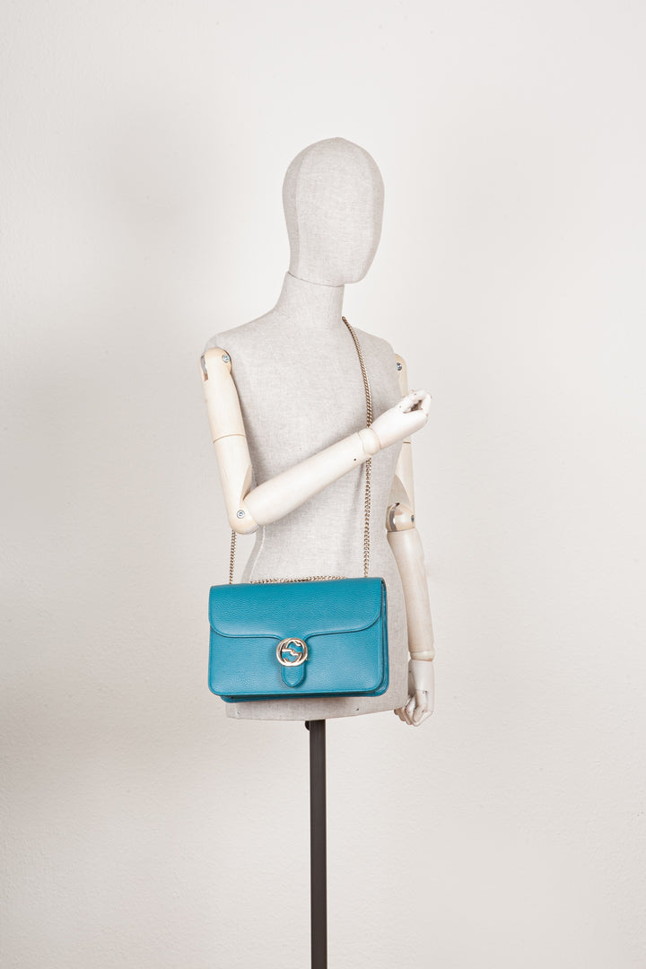 GUCCI Sac à bandoulière entrelacé Medium Turquoise