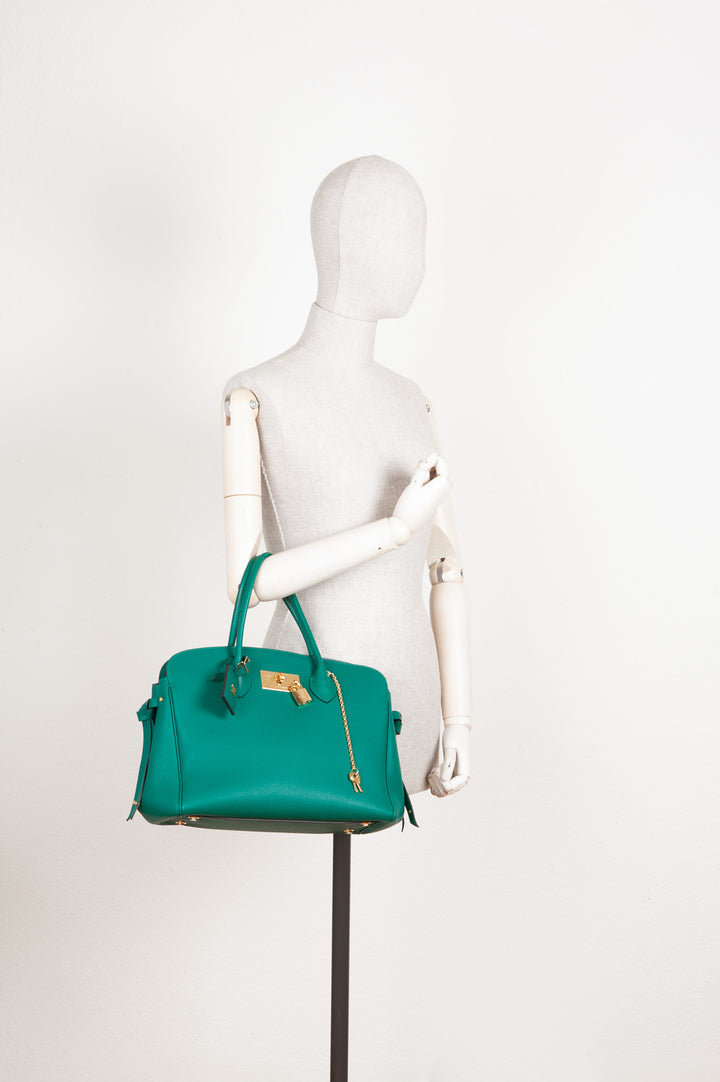 LOUIS VUITTON Milla MM Bag 2019